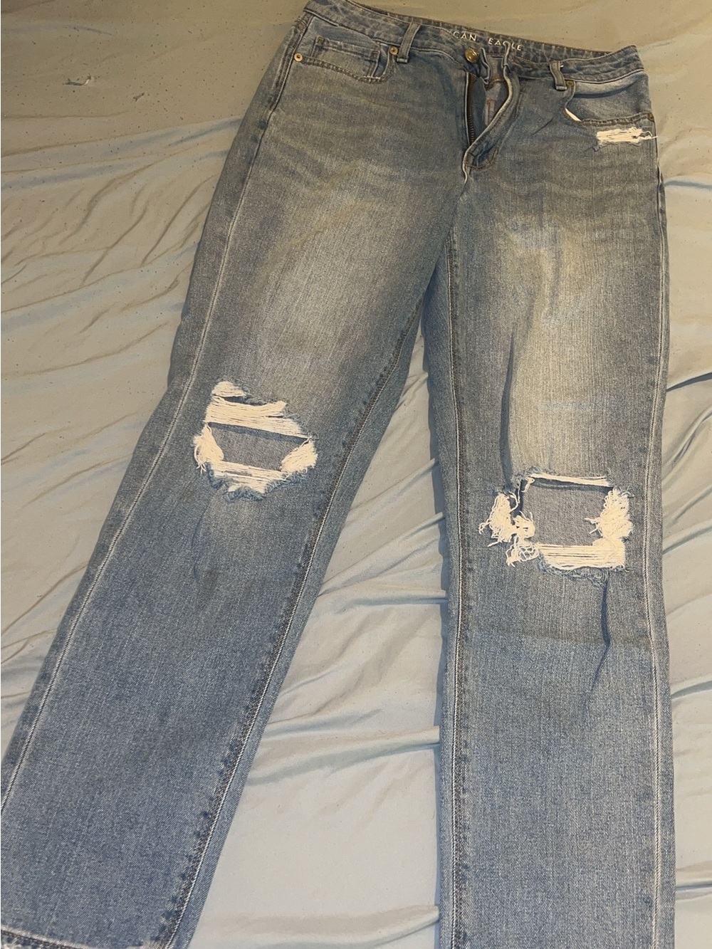 American Eagle Light Blue Distressed Women's Jeans